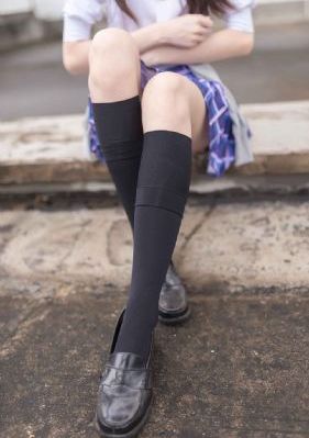 女美被爆免费观看在线_未删减完整版